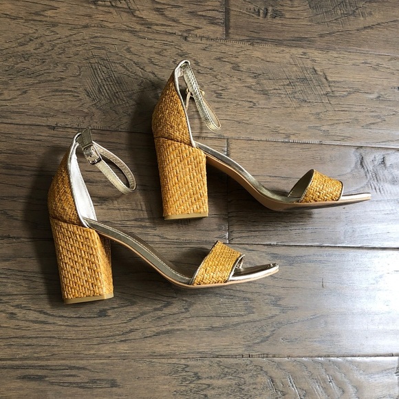 Lilly Pulitzer Amber Lynn chunky heel sandals Sz 8 - Picture 4 of 10